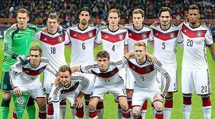 在小组赛与 在小组赛与