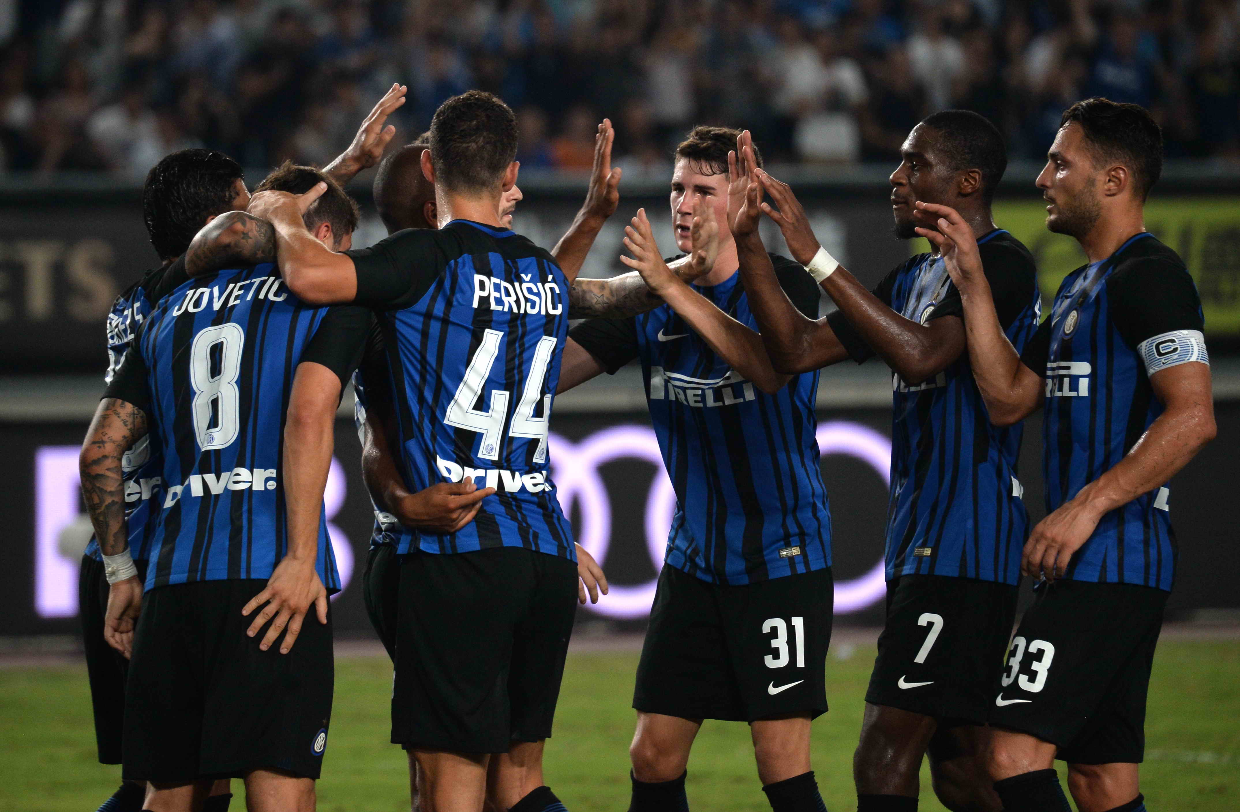 而库明加 而库明加