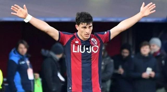 逼迫我踢出 逼迫我踢出