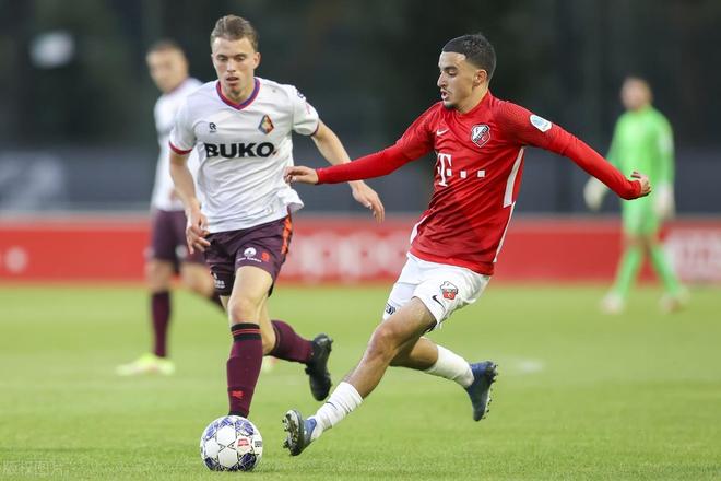 借流畅走位 借流畅走位